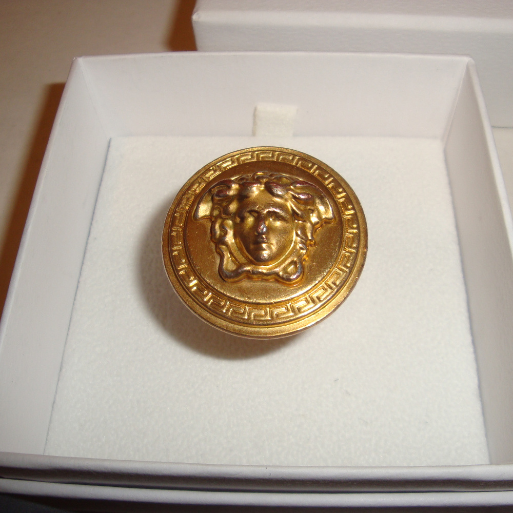 Versace Gold Metal Large Medusa Head Ring Sz 15mm